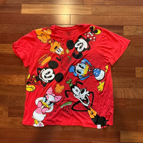 Disney Loungefly Mickey & Friends Picnic T-Shirt 2x - Picture 1 of 5